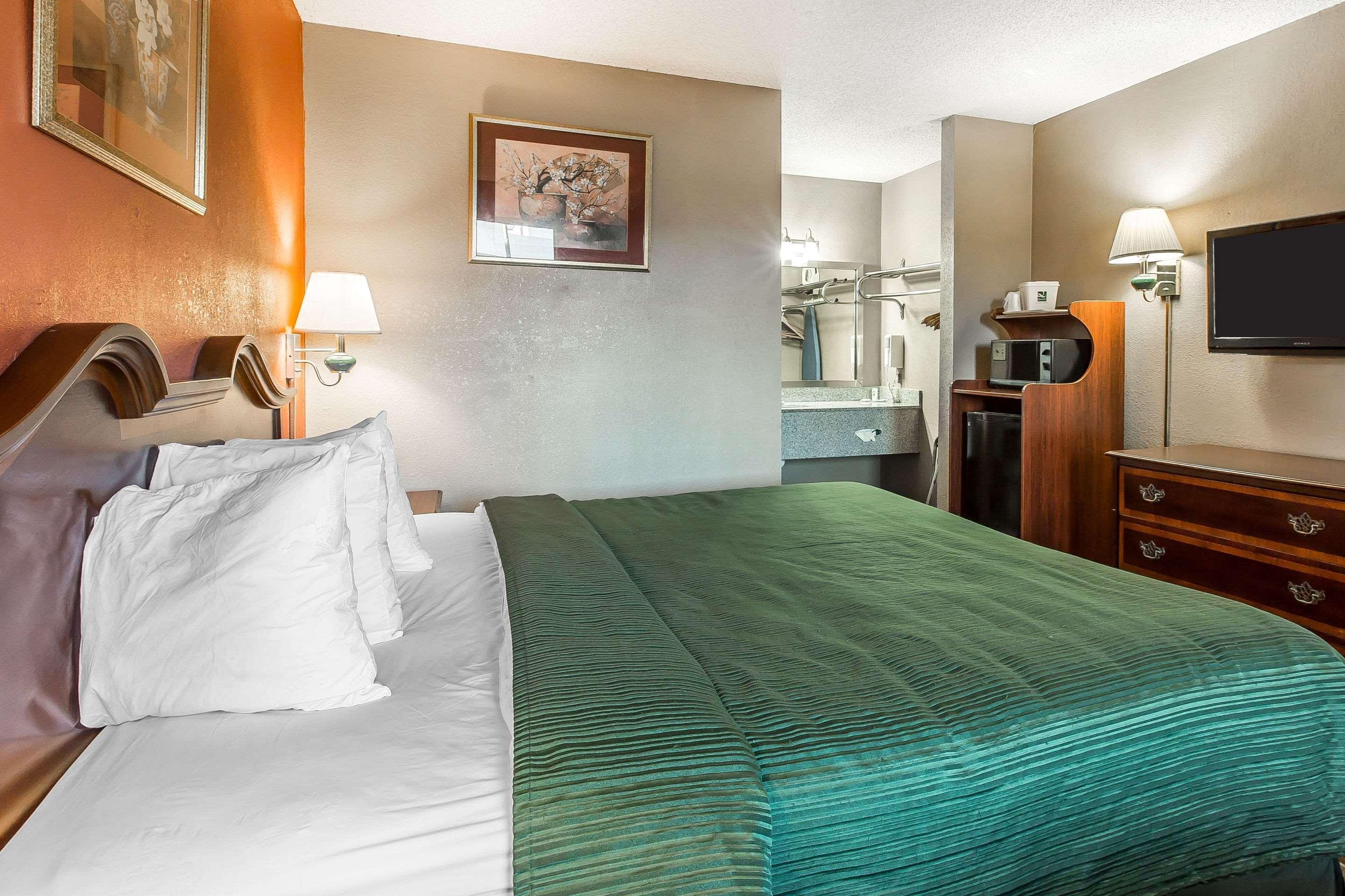 Quality Inn And Suites Macon Buitenkant foto