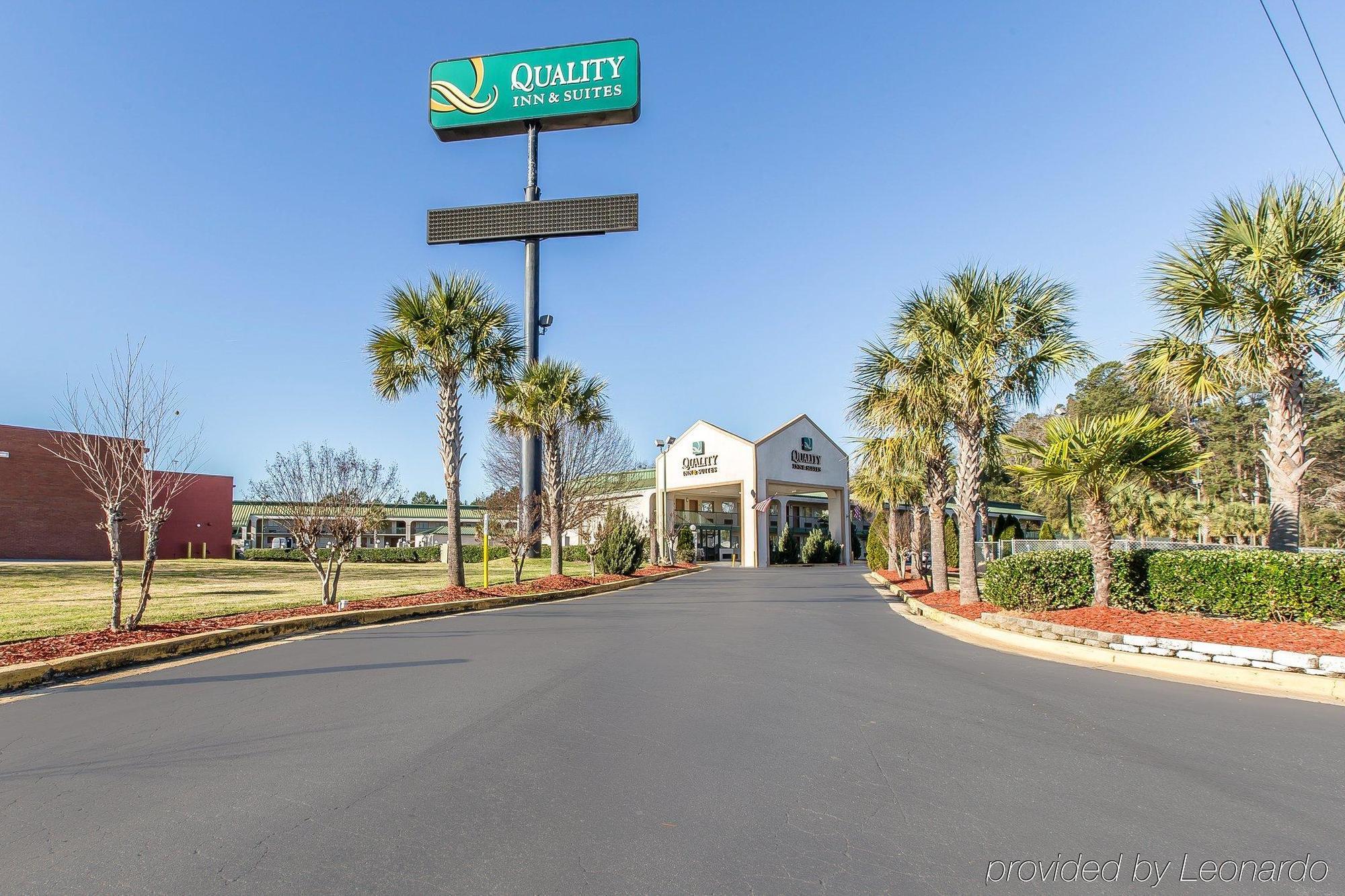 Quality Inn And Suites Macon Buitenkant foto